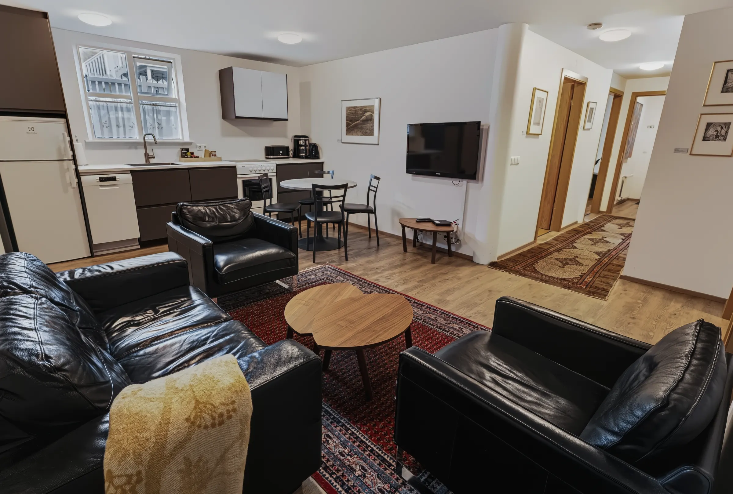 Kitchen and sitting area, The Classic Apartment